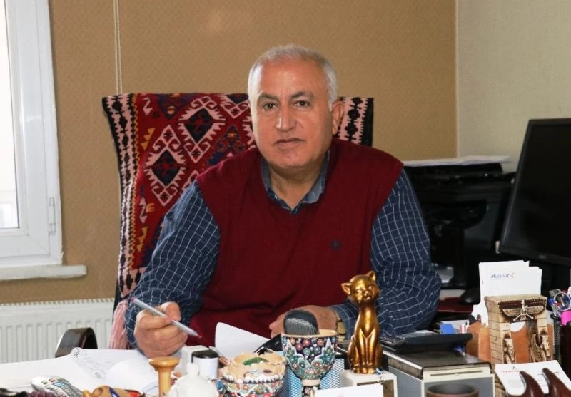 VAHATUDER Zeve Şehitliğine gereken ilginin gösterilmesini istedi
