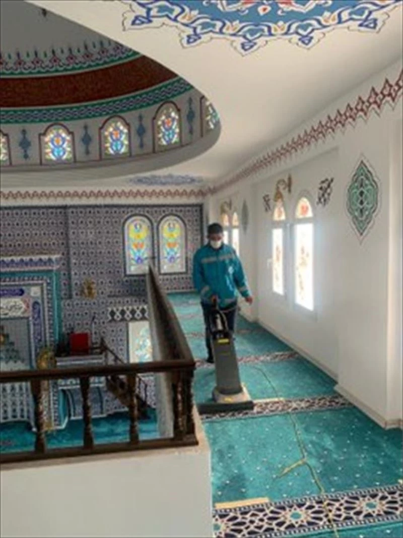 Antakya Belediyesinden ibadethanelerde temizlik çalışması