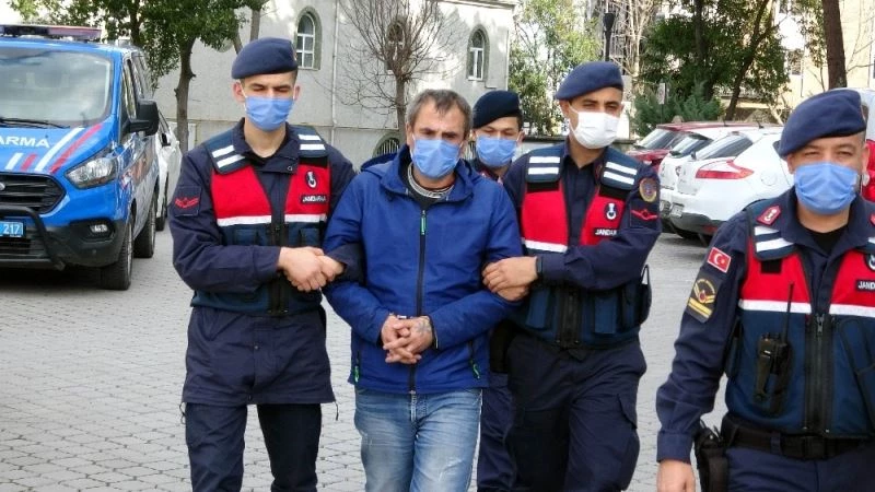Ağabeyini öldürüp pişman olunca kalp masajı yapan şahıs tutuklandı
