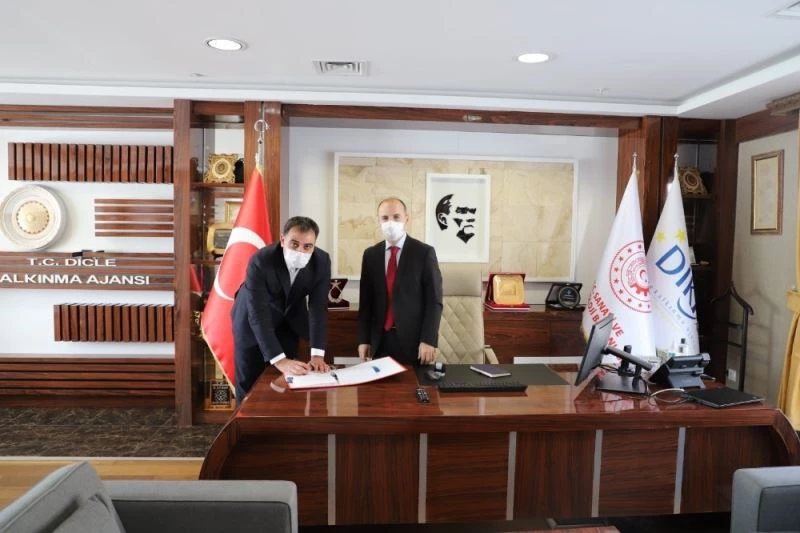 MARMEK’te bin bir emekle ortaya çıkan ürünler ekonomik değere dönüşecek
