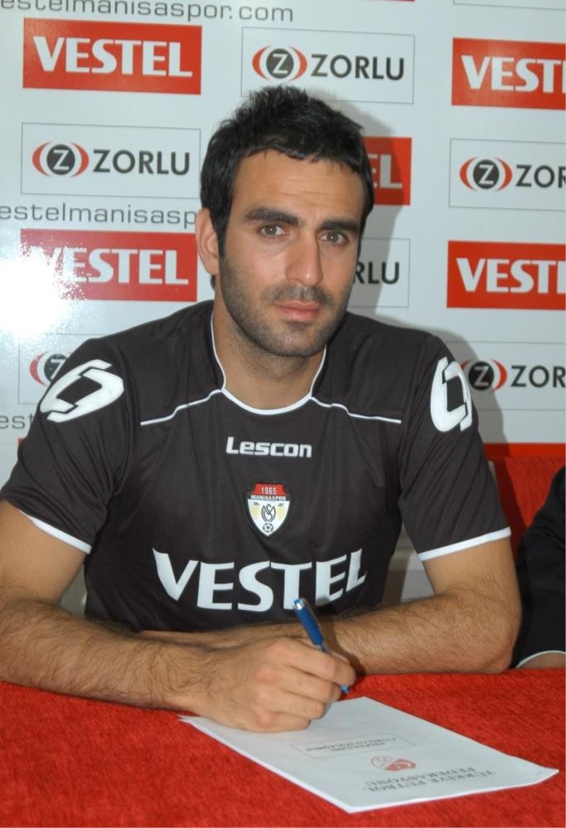 Denizlispor’da sportif direktörde istifasını açıkladı
