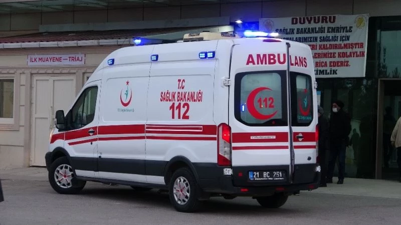 Diyarbakır’da iki aile arasında muhtarlık seçimi husumeti alevlendi: 1 ölü, 2 ağır yaralı
