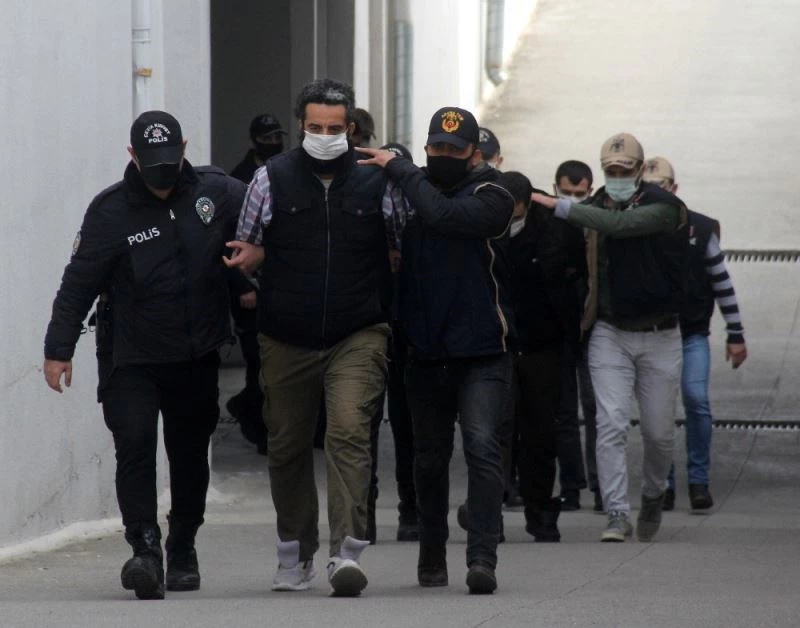 El Kaide terör örgütüne haraç operasyonu
