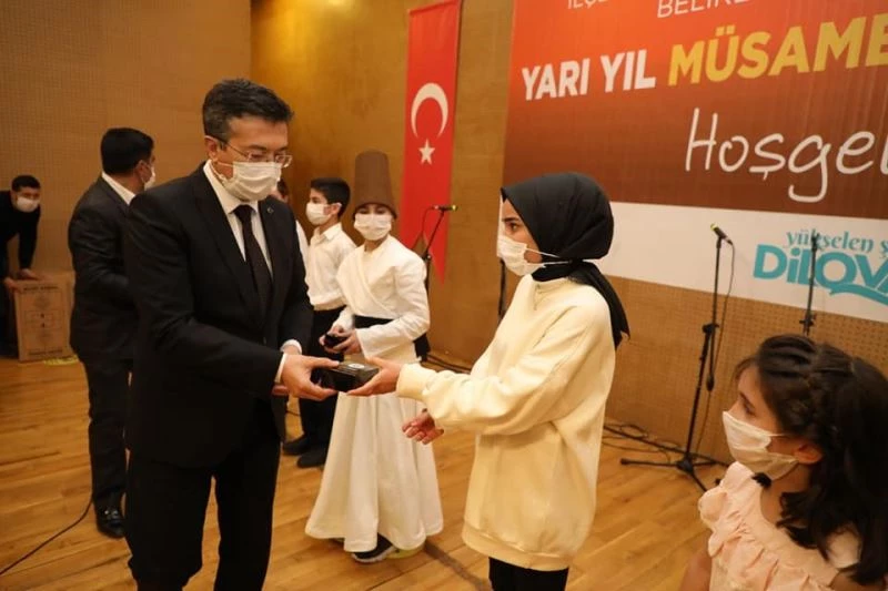 Dilovalı öğrencilere şiirli, müzikli moral etkinliği
