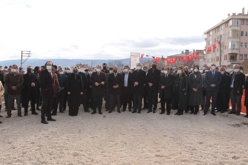 Tosya yarı olimpik yüzme havuzun temeli atıldı
