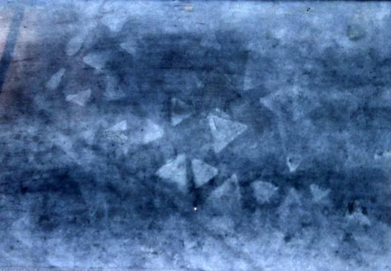 Şehit mezarlarına saldıran DEAŞ’lıları ayakkabı izleri ele verdi
