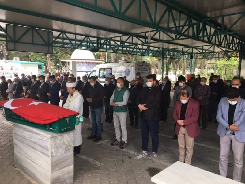 Mehmet Topal toprağa verildi
