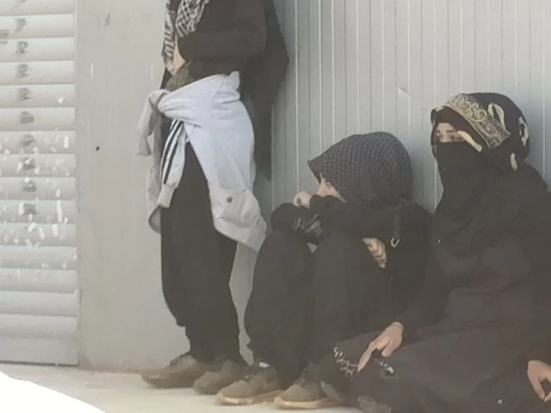 Antalya’da sera işçilerinin kaldığı barakalarda ağlatan yangın
