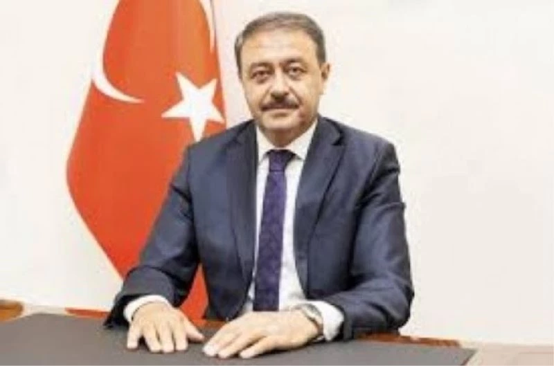 Ebelik ve Hemşirelik öğrencilerinin uygulamalı eğitimleri ertelendi
