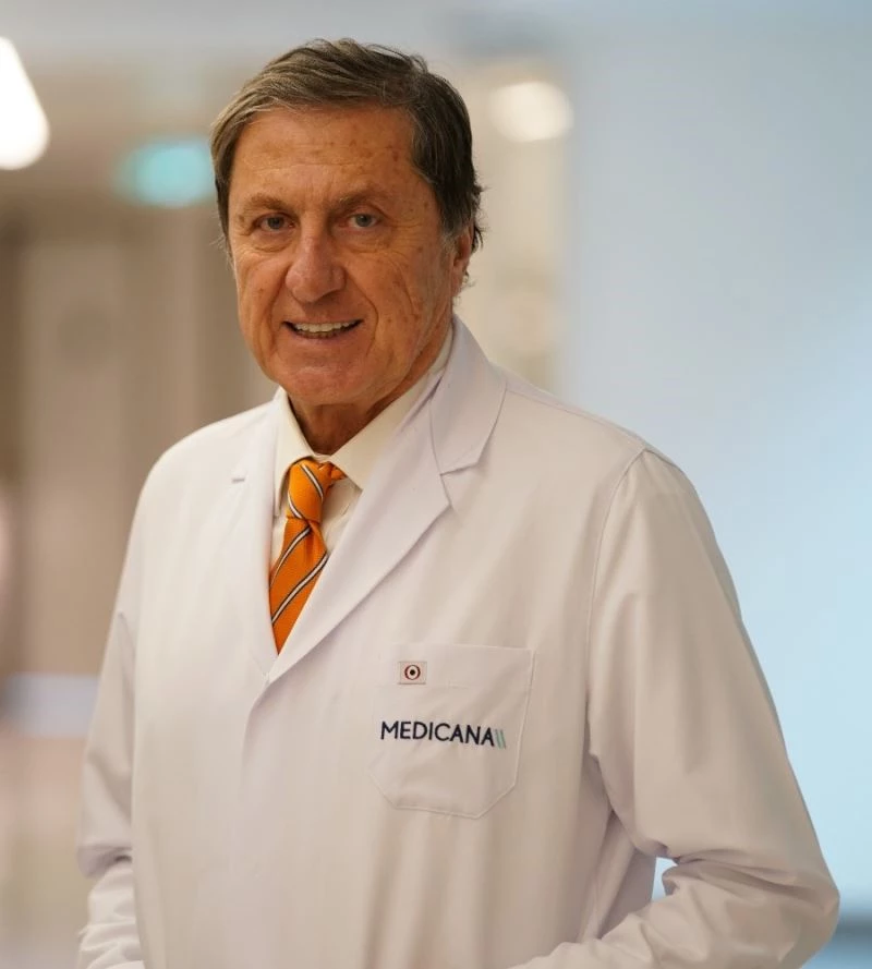 “Böbrek ağrısı sıkça sırt ağrısı ile karışabilir”
