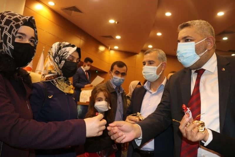 Esnaf ve Dayanışma Platformu’nun  çekiliş hediyeleri verildi
