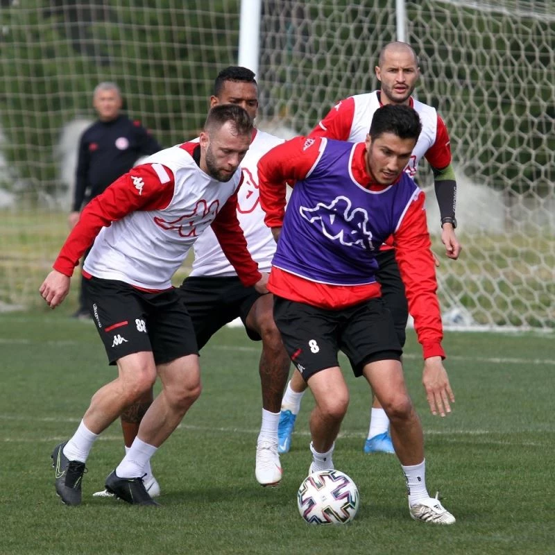 Antalyaspor’da hedef beraberlik serisini galibiyetle sonlandırmak
