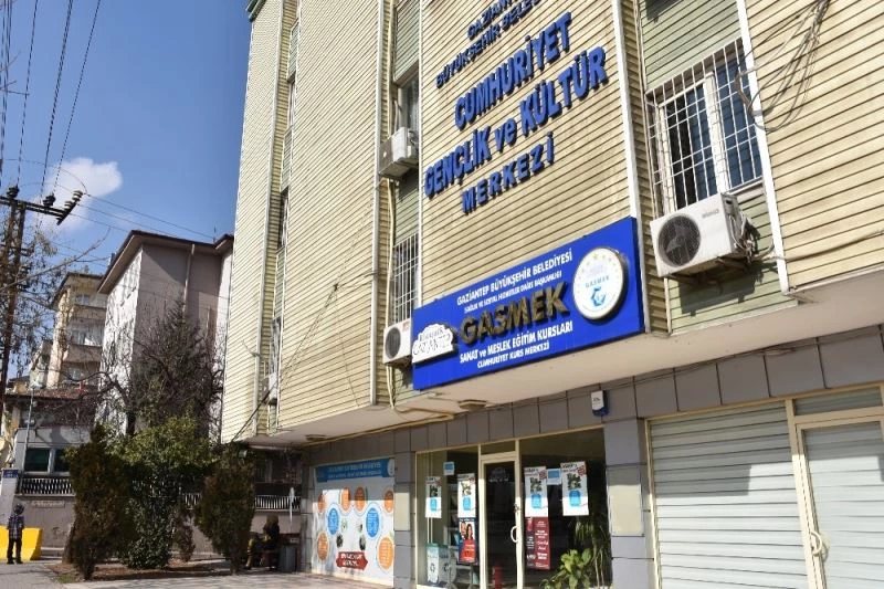 Madde bağımlılığına karşı mücadelede anneler bilinçlendiriliyor
