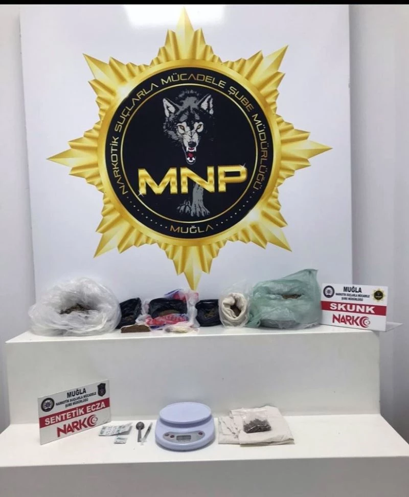 Karı-koca uyuşturucu ticaretinde yakalandı