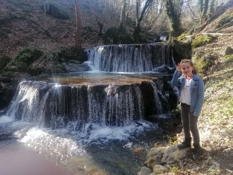 Traverten şelalesi görenleri hayran bırakıyor
