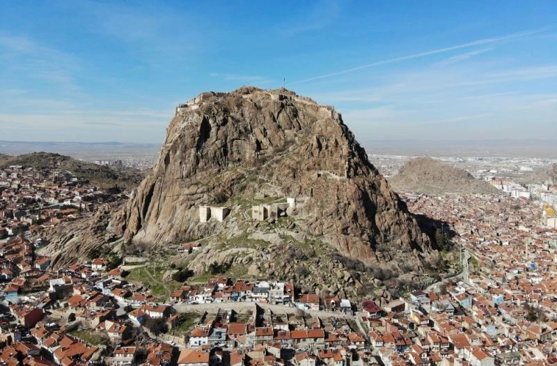 Normalleşme süreci ile Karahisar Kalesi’ne ziyaretçi akını başladı
