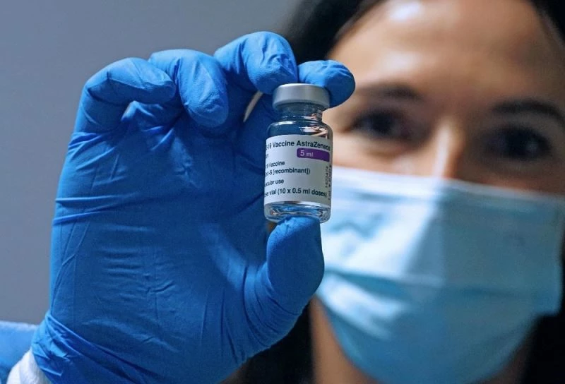 İrlanda, AstraZeneca aşısının kullanımını askıya aldı
