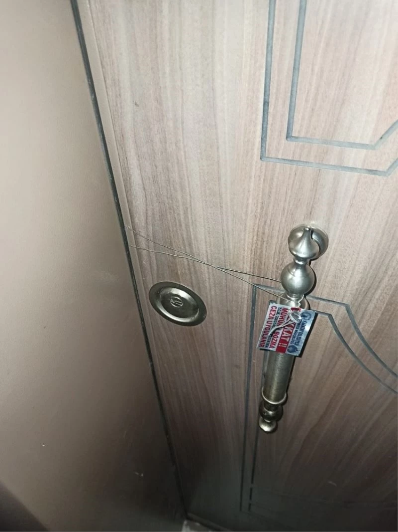 Kahvehaneye çevrilen apartman dairesinde polise yakalandılar
