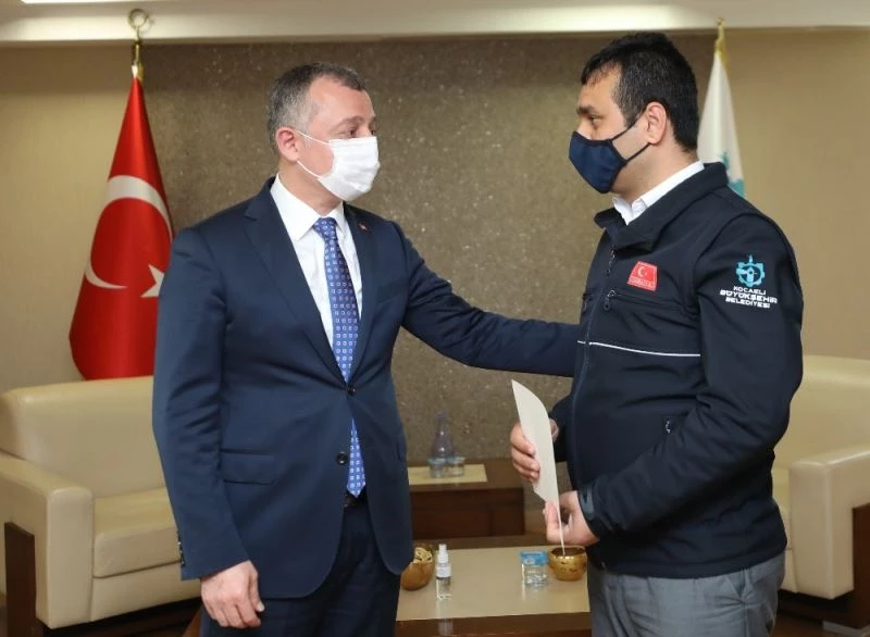 Yolcusunu hastaneye taşıyan otobüs sürücüsü ödüllendirildi
