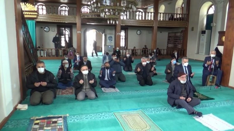 İl Sağlık Müdürü Kalkan: “Maske, mesafe ve hijyen şuan aşı kadar kıymetli”
