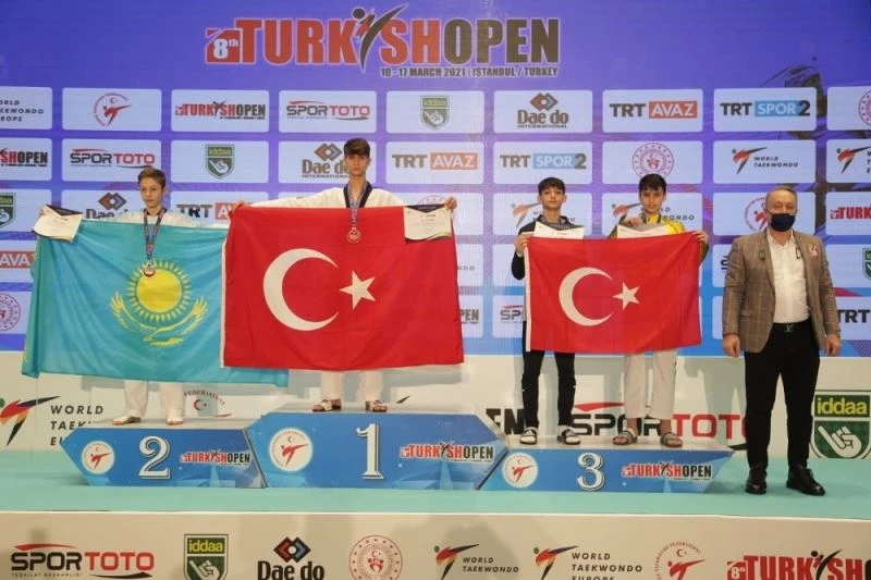 Ereğlili sporcu uluslararası turnuvada şampiyon oldu
