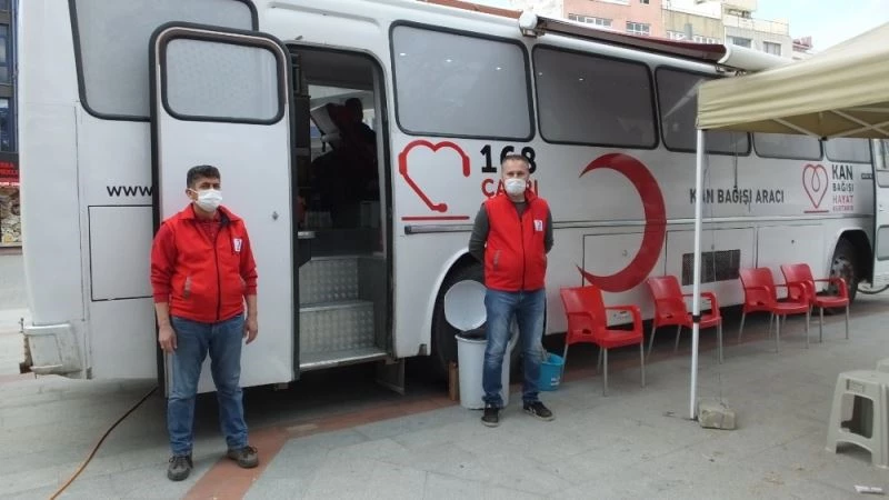Burhaniye’de kan bağışları eskisi gibi
