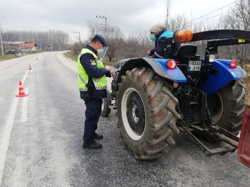 Burdur’da 80 sürücüye 34 bin 616 TL ceza
