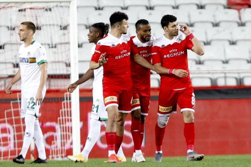 Antalyaspor-Alanyaspor maçından notlar