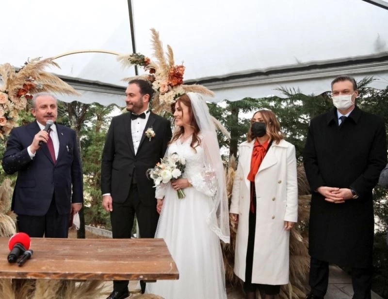 TBMM Başkanı Şentop nikah şahitliği yaptı
