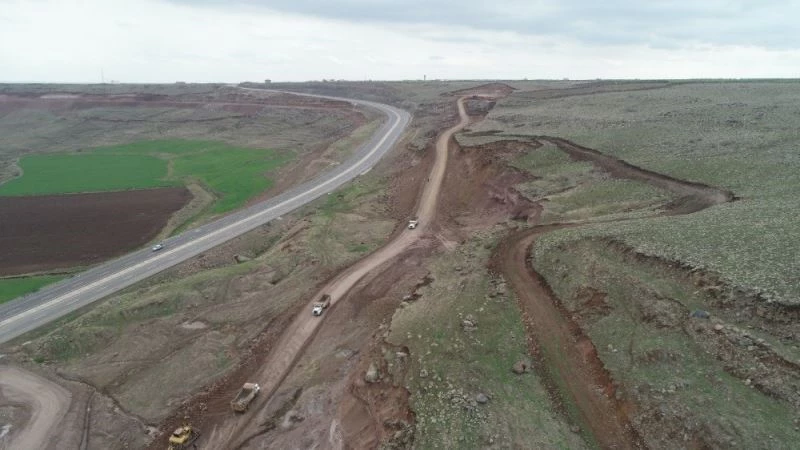 Kralkızı-Dicle P-3 pompaj sulaması iletim kanalı çalışmaları sürüyor
