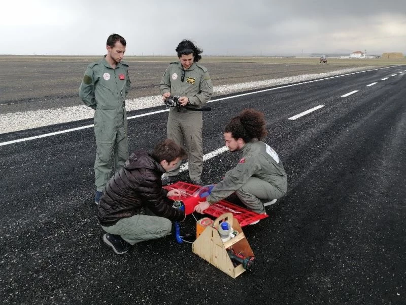 TEKNOFEST öğrencilerinin model uçakları gökyüzüyle buluştu
