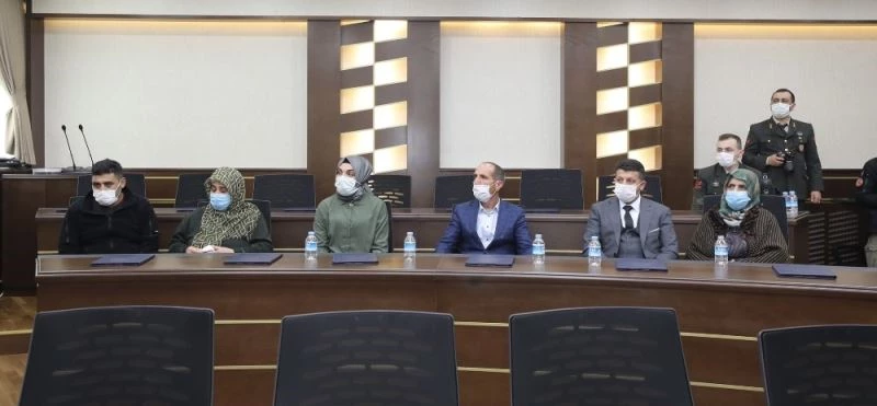 Vali Varol’un katılımıyla ’Devlet Övünç Madalyası ve Beratı Tevcih Töreni’ düzenlendi
