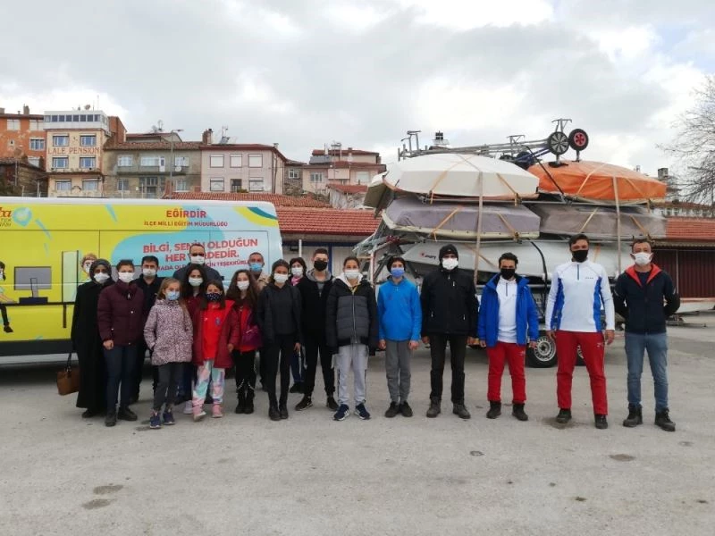 Eğirdirli yelkenciler Bodrum’dan 4 madalyayla döndü
