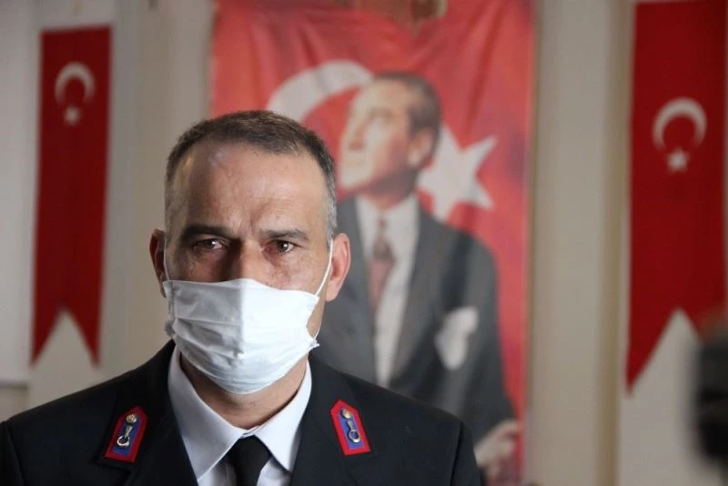 Seyit Onbaşı’nın torunu: “Dedem, derenin karşısına geçemeyen yüklü hayvanı sırtını alıp geçirirmiş”
