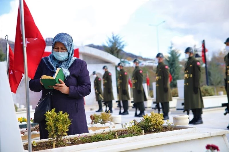 Elazığ Valisi Yırık, “ Çanakkale Zaferi, bir milletin diriliş zaferidir”
