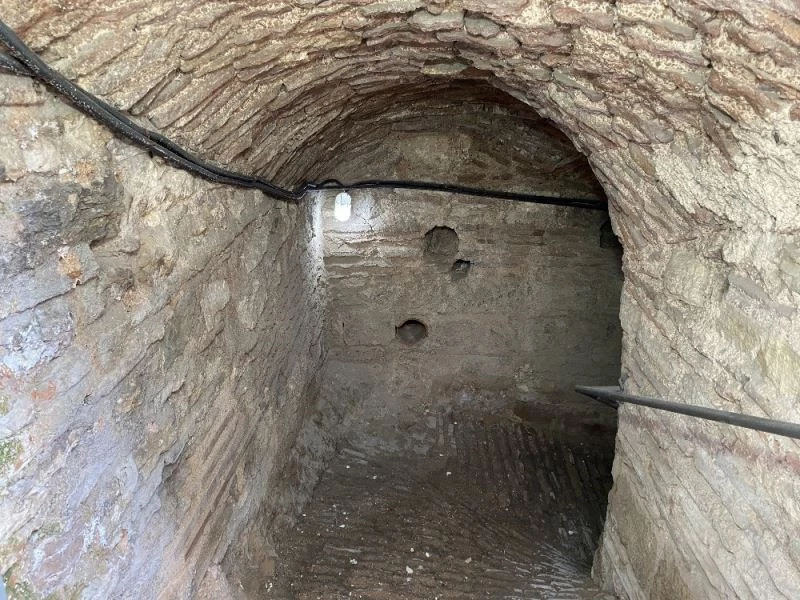 (Özel) Anemas Zindanları’ndaki Bizans kalıntıları böyle görüntülendi
