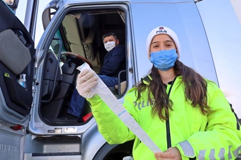Emniyetin ‘ağır’ ablası mola vermeyen tır sürücülerine göz açtırmıyor
