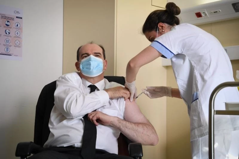 Fransa Başbakanı Castex AstraZeneca aşısı oldu
