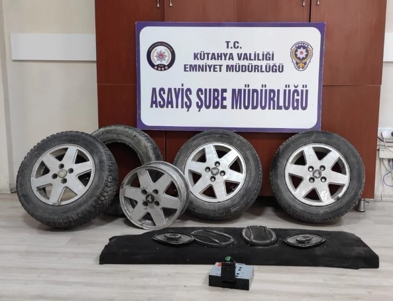 Kütahya’da otodan hırsızlık olaylarının zanlısı 3 kişi yakalandı

