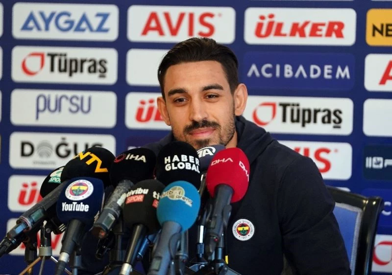 İrfan Can Kahveci: “Hayalimdeki takımda şampiyon olmak benim için daha güzel bir şey”
