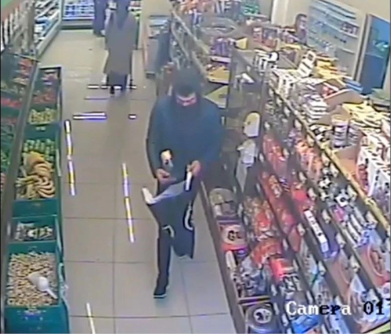 Hakkındaki suçlamaları kabul eden market hırsızı serbest bırakıldı
