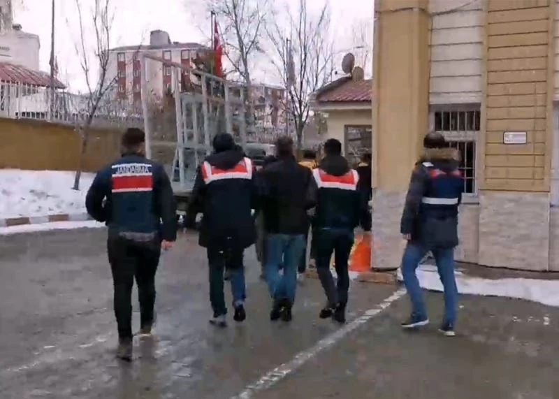 Ardahan’da terör propagandasına 2 gözaltı
