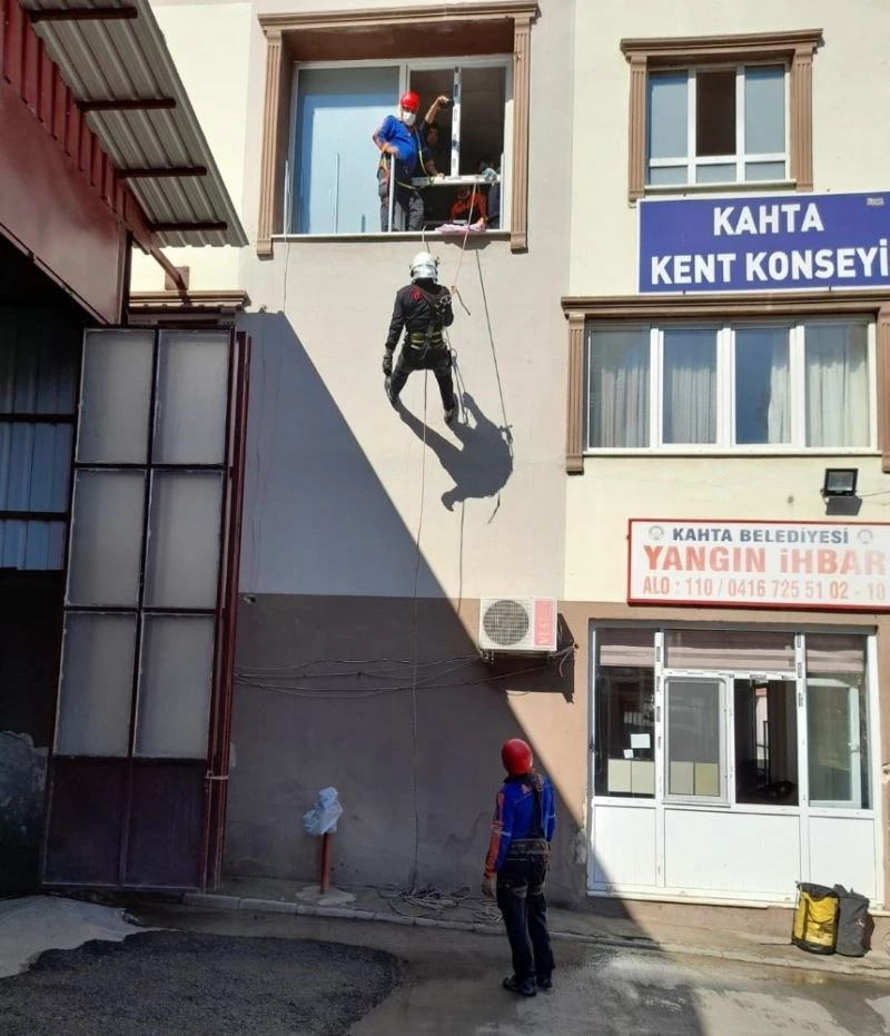 AFAD’tan itfaiyecilere eğitim
