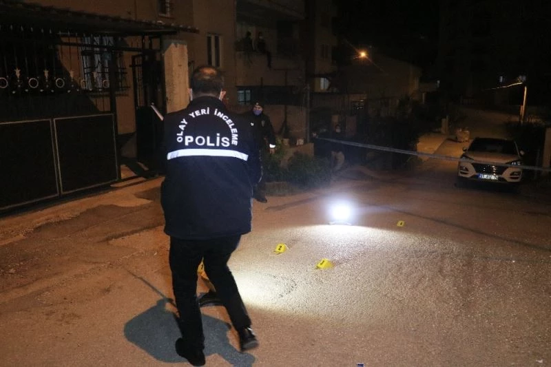 Akrabası tarafından tabancayla vurulan kişi ağır yaralandı
