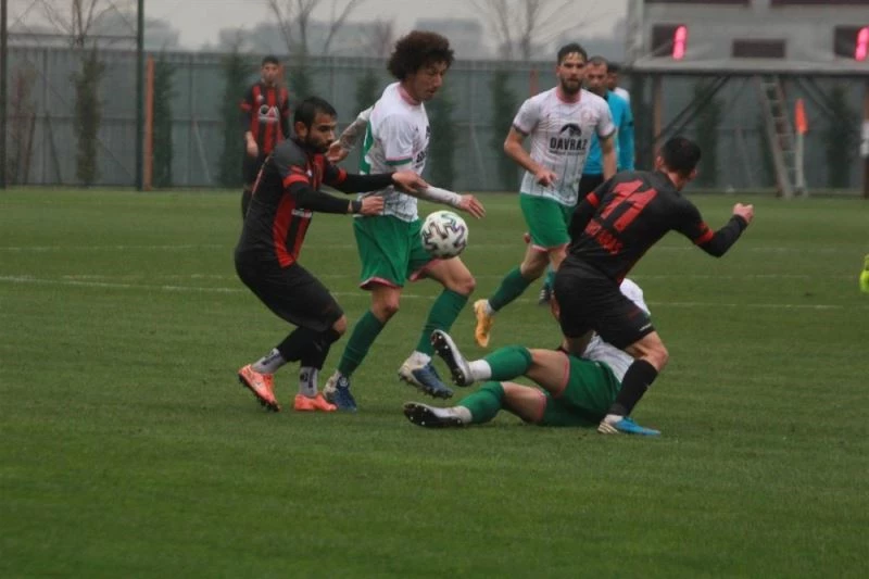 3. Lig: Gölcükspor: 3 - Isparta 32 Spor: 1
