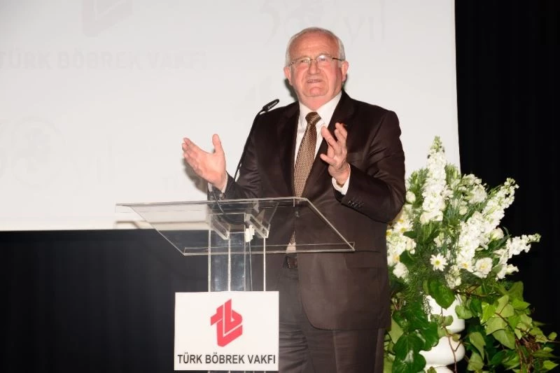 Su tüketmek sağlık için önemli
