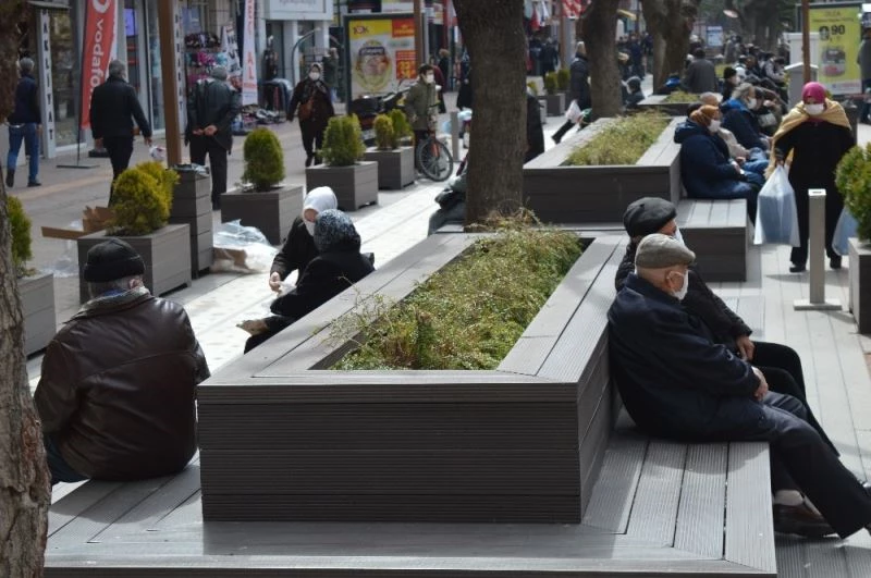 Eskişehir’de 65 yaş ve üzeri vatandaşlar için yeni kısıtlamalar
