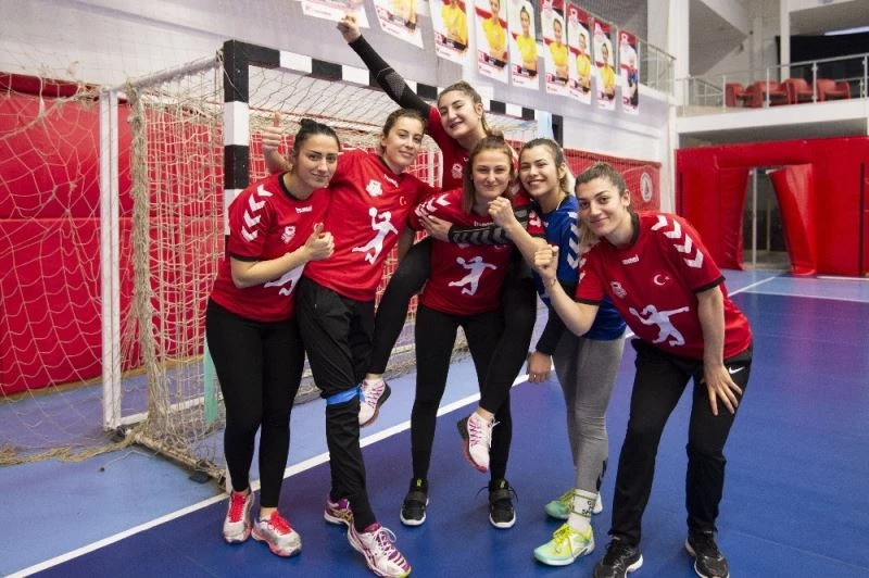 Kadir Ayar: “ Kulübümüze iyi bir armağan vermek istiyoruz”
