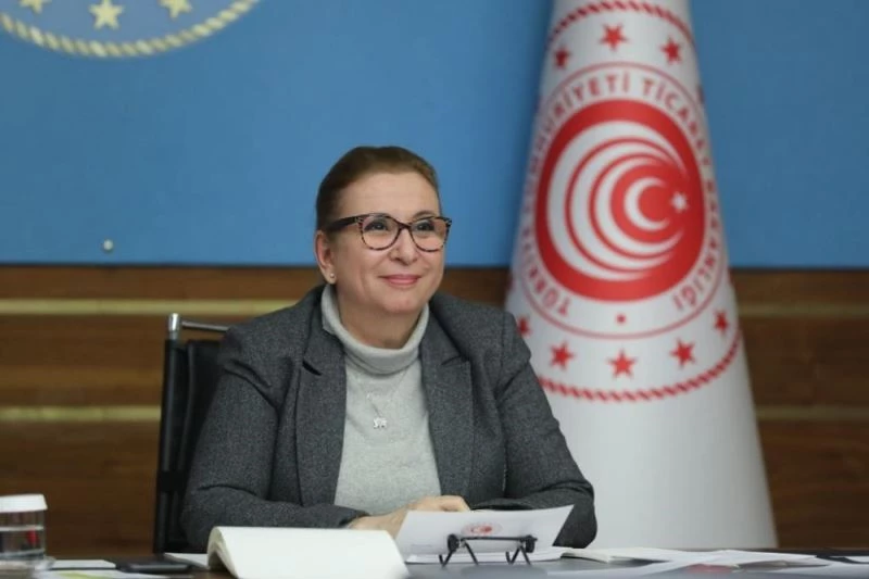 Bakan Pekcan, AB Ekonomi Komiseri Gentiloni ile bir araya geldi
