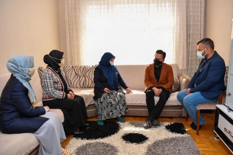 Başkan Yazıcı’dan 65 yaş üstü büyüklere ziyaret
